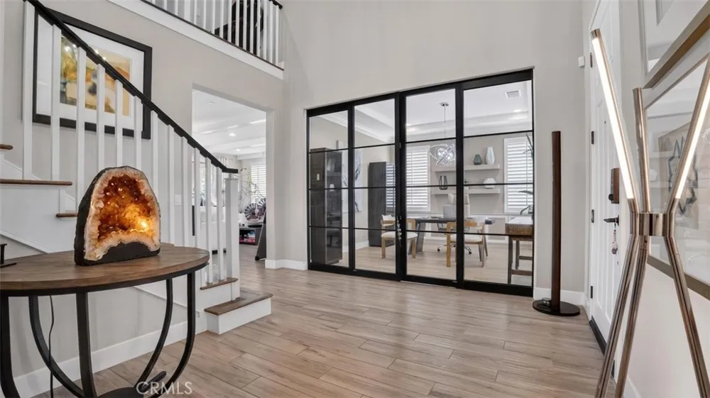 18601 Juniper Springs Canyon Country, CA 91387