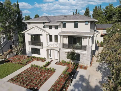 1025 La Cadena Avenue #D
