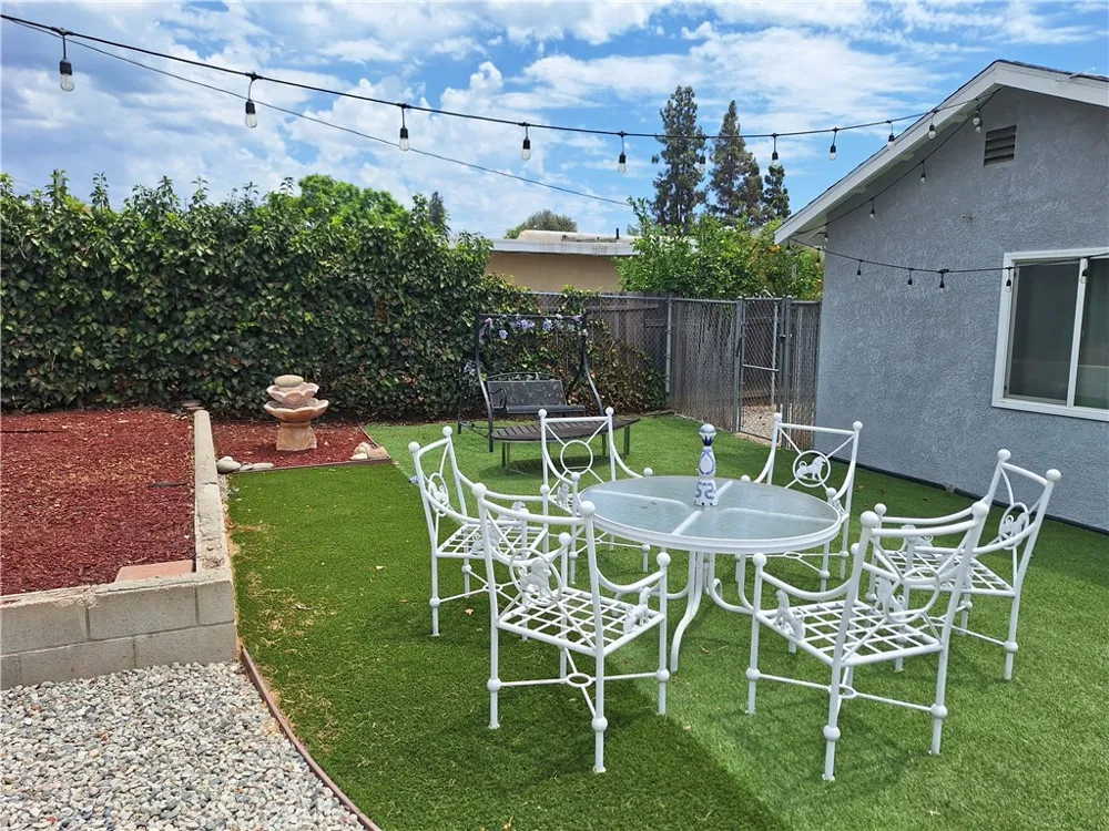 2541 Gardi Duarte, CA 91010
