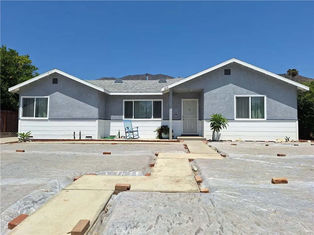 2541 Gardi Duarte, CA 91010