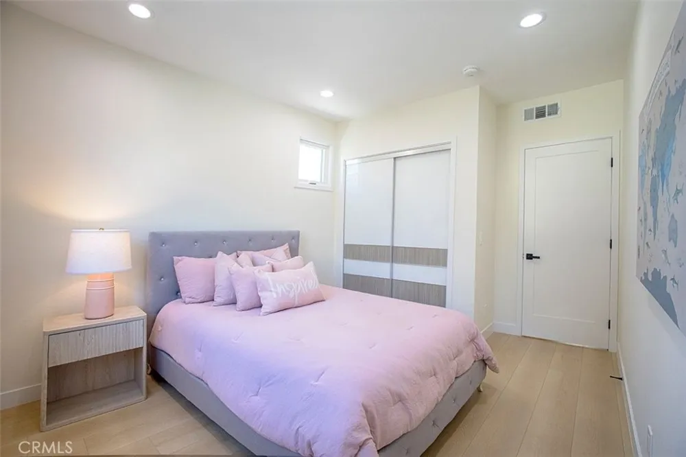 1025 La Cadena Avenue #C Arcadia, CA 91007