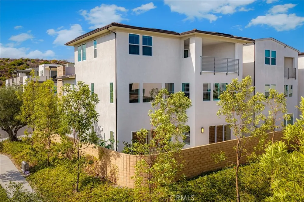 1115 poppy court Montebello, CA 90640