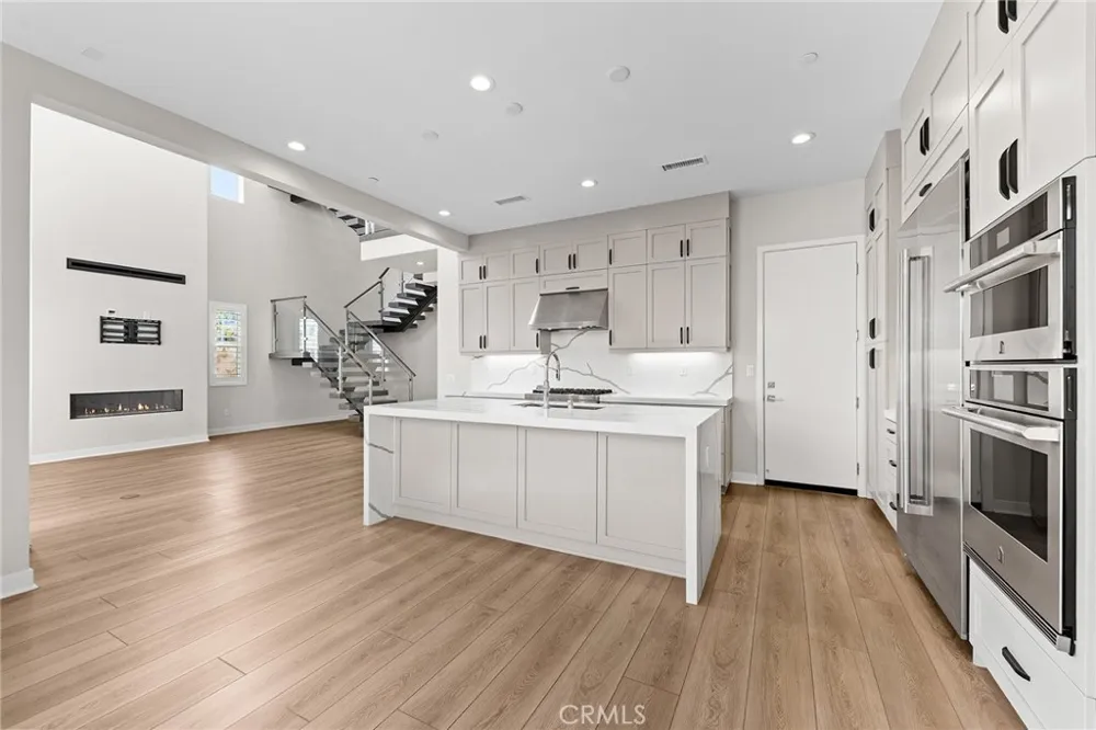 1115 poppy court Montebello, CA 90640