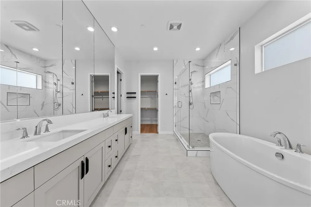 1115 poppy court Montebello, CA 90640