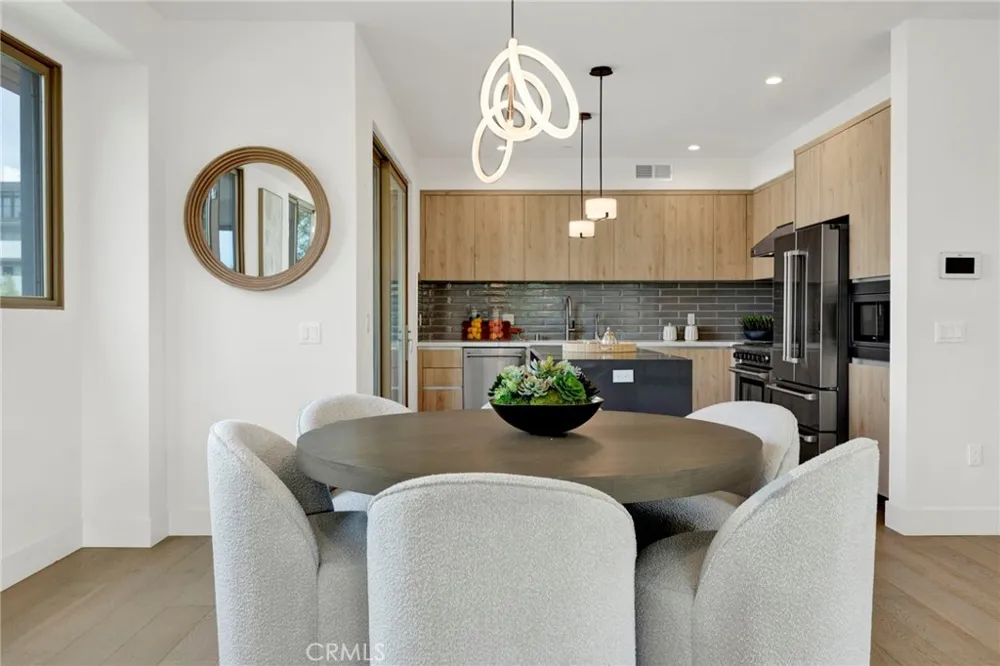 941 E California Boulevard #1 Pasadena, CA 91106