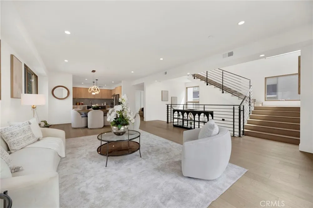 941 E California Boulevard #1 Pasadena, CA 91106