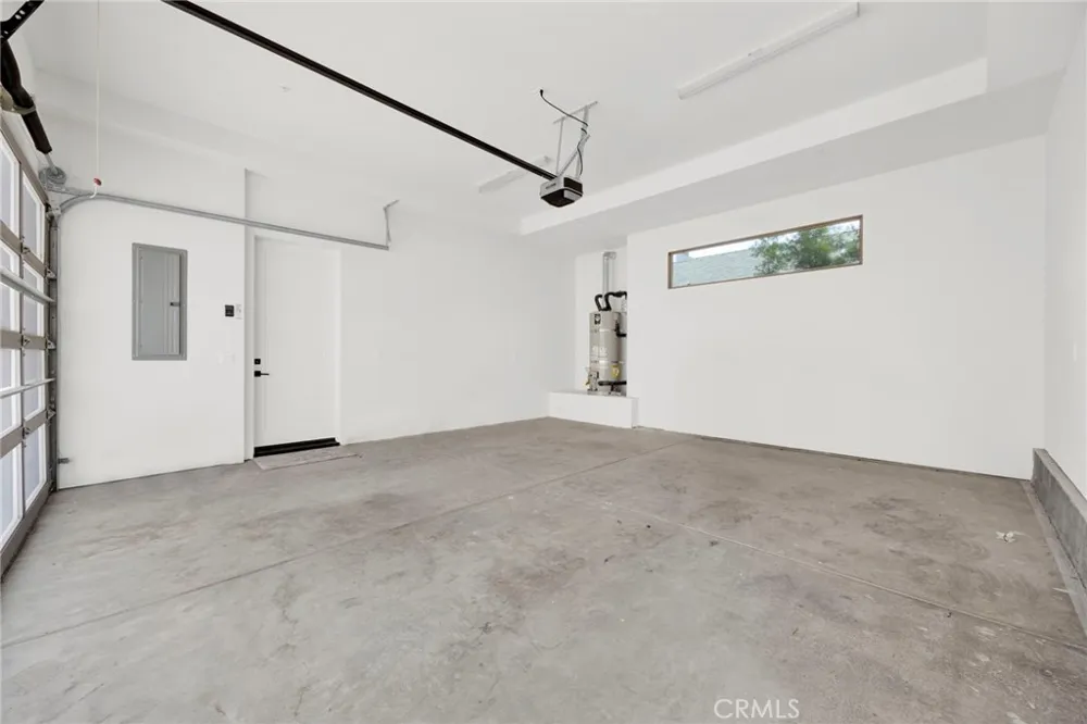 941 E California Boulevard #1 Pasadena, CA 91106