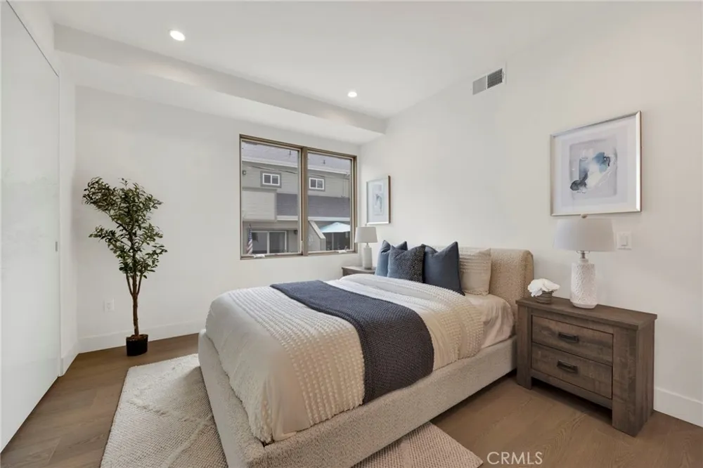 943 E California Boulevard #2 Pasadena, CA 91106