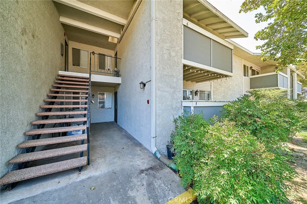 26200 Redlands #5 Redlands, CA 92373