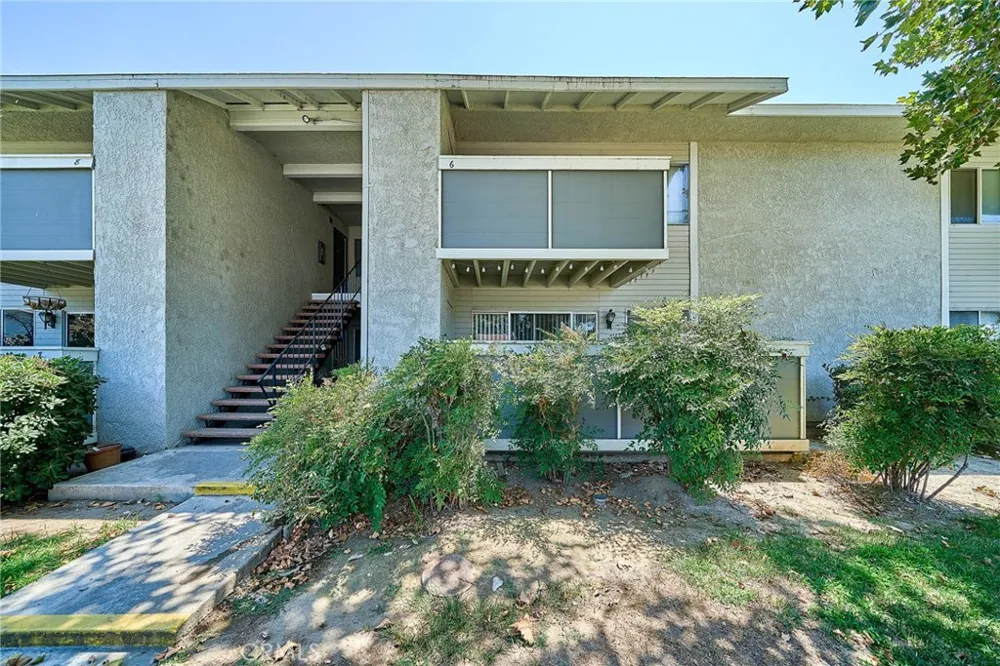 26200 Redlands #5 Redlands, CA 92373