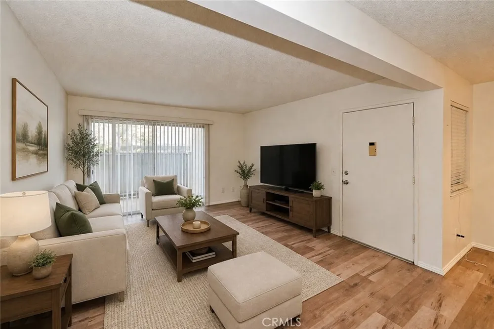 26200 Redlands #5 Redlands, CA 92373