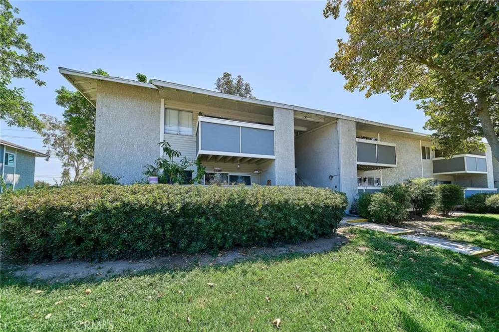 26200 Redlands #5 Redlands, CA 92373