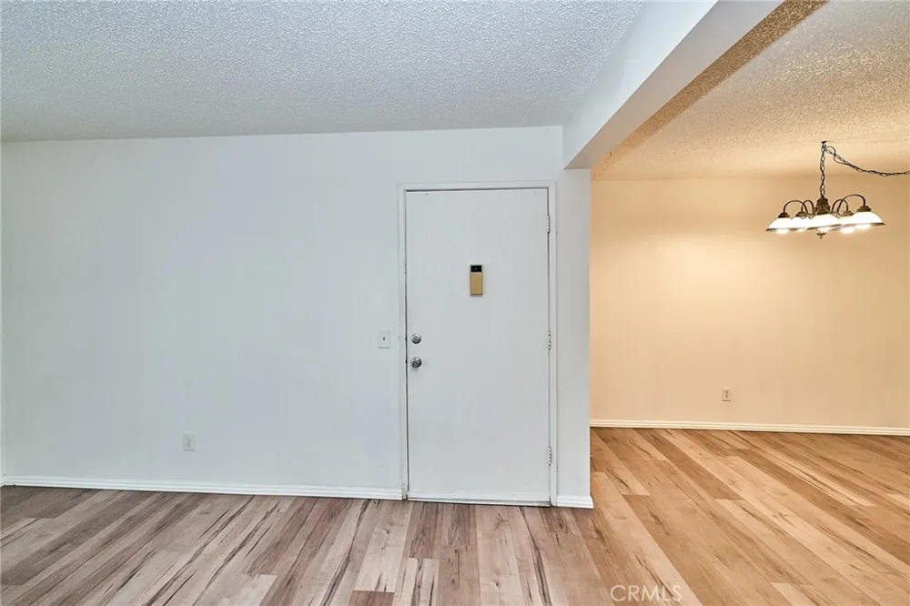 26200 Redlands #5 Redlands, CA 92373
