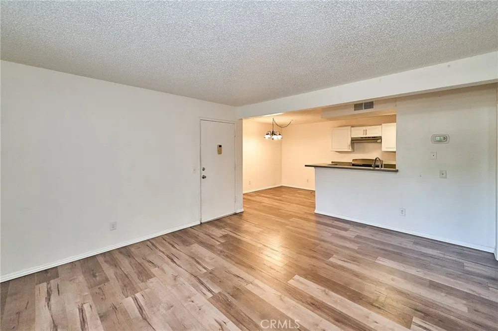 26200 Redlands #5 Redlands, CA 92373
