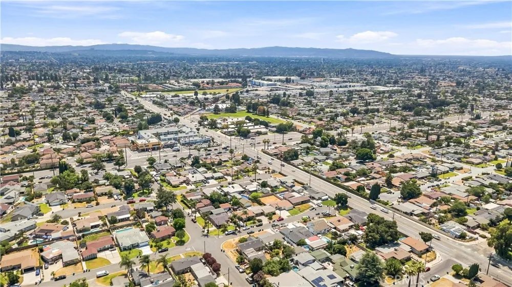 17012 E Benwood Covina, CA 91722