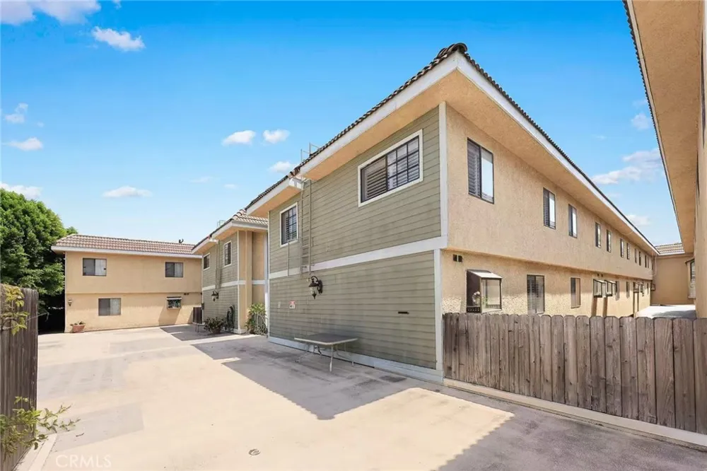 25 Palmetto Drive #F Alhambra, CA 91801