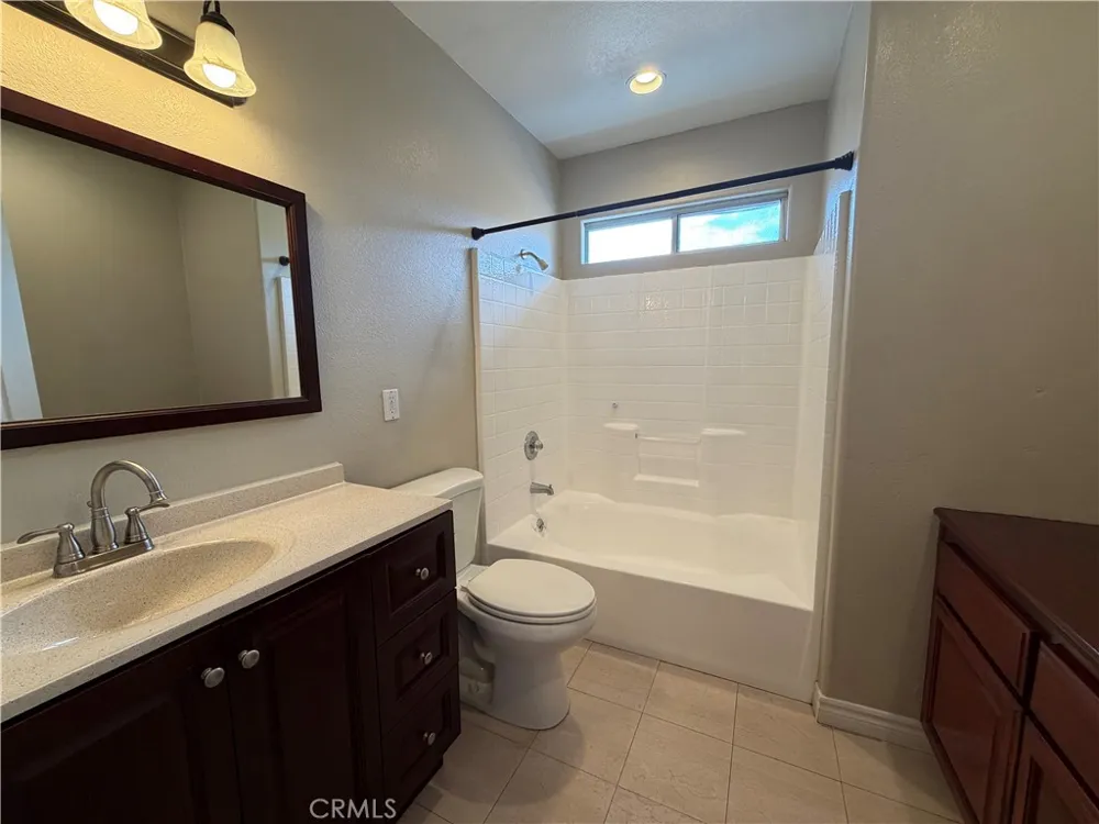 129 E Pomona Monrovia, CA 91016