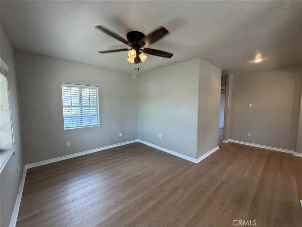 129 E Pomona Monrovia, CA 91016