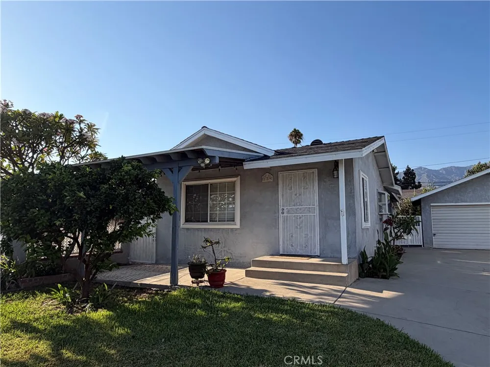 129 E Pomona Monrovia, CA 91016