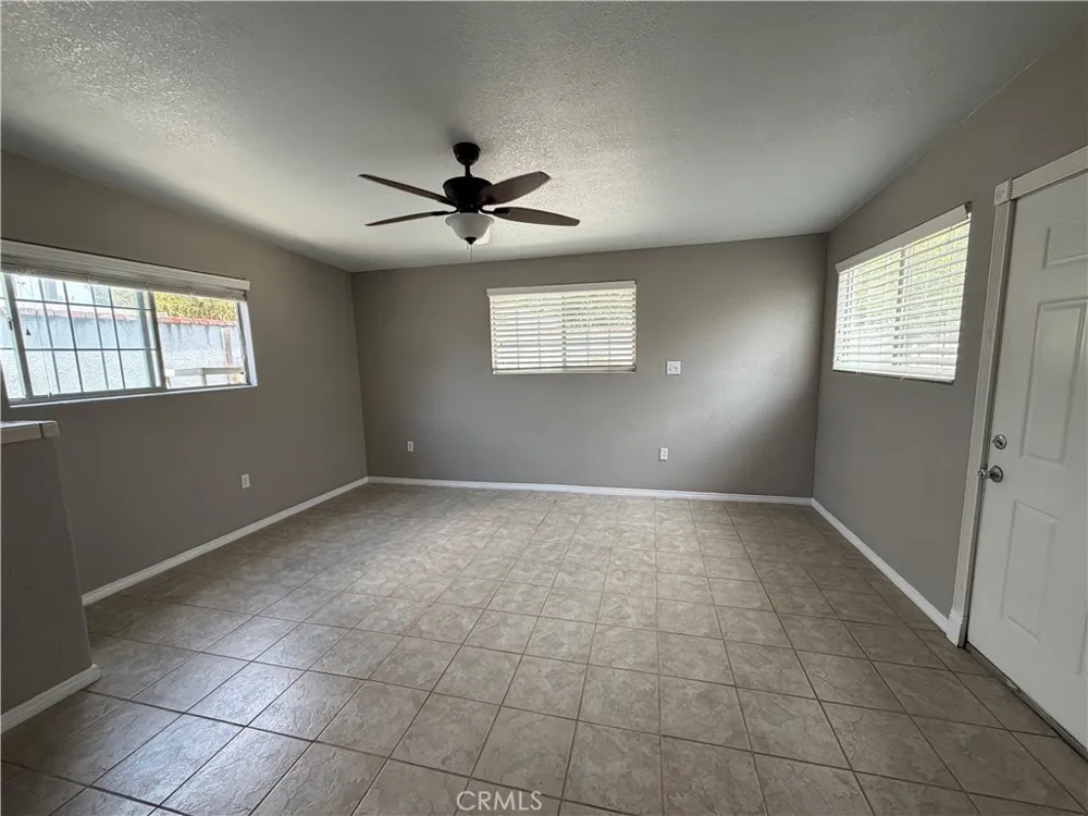 129 E Pomona Monrovia, CA 91016