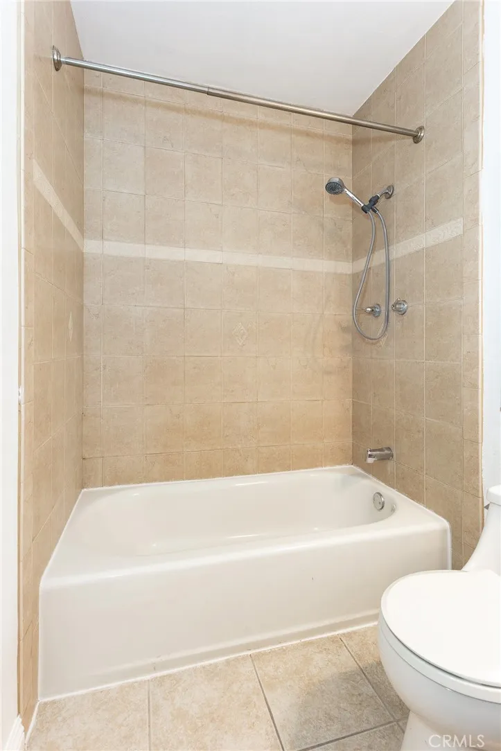 1842 Rosebrook Rosemead, CA 91770