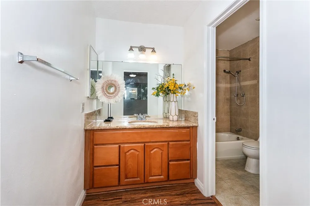 1842 Rosebrook Rosemead, CA 91770