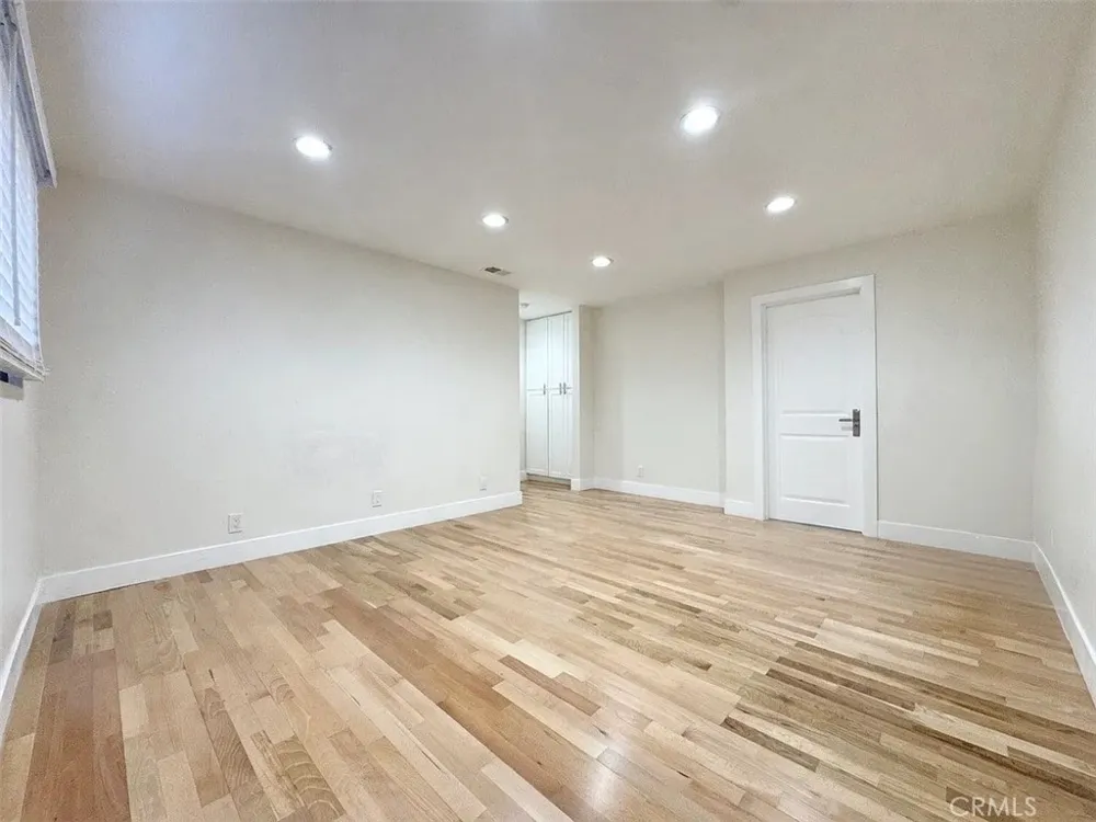 2215 El Monte Arcadia, CA 91007