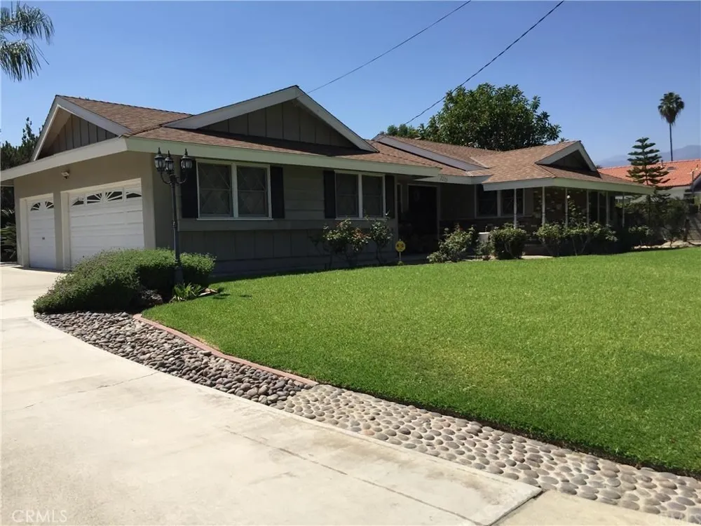 2215 El Monte Arcadia, CA 91007