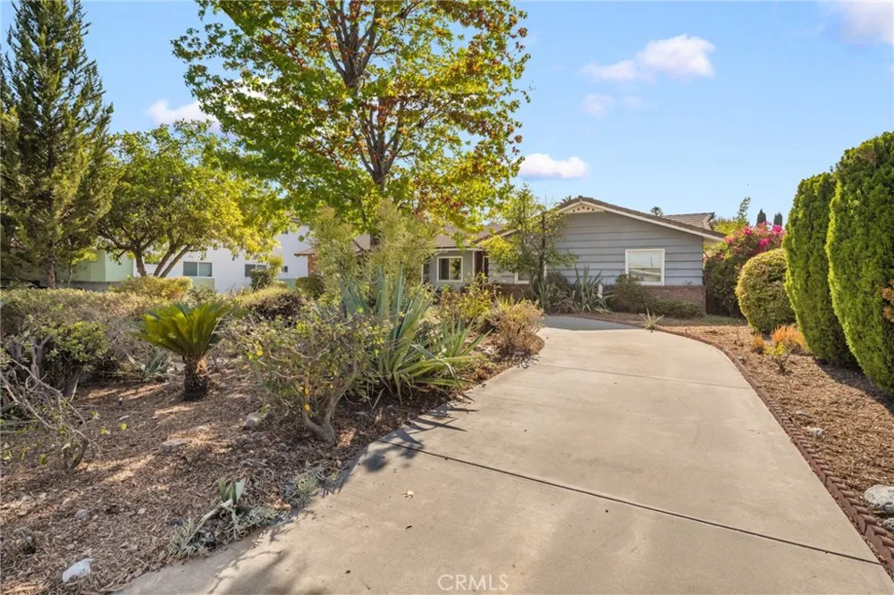 1121 Highland Oaks Drive Arcadia, CA 91006