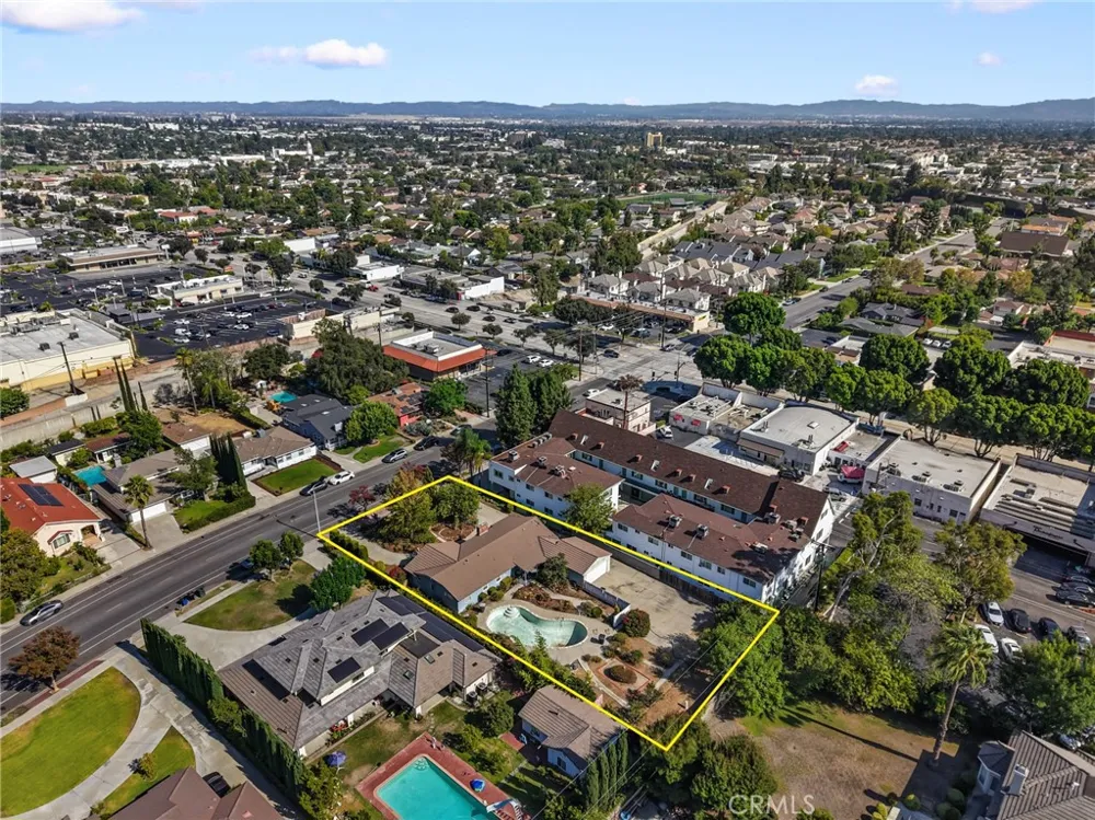 1121 Highland Oaks Drive Arcadia, CA 91006
