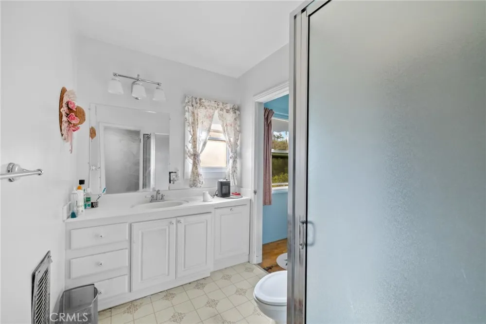 1121 Highland Oaks Drive Arcadia, CA 91006