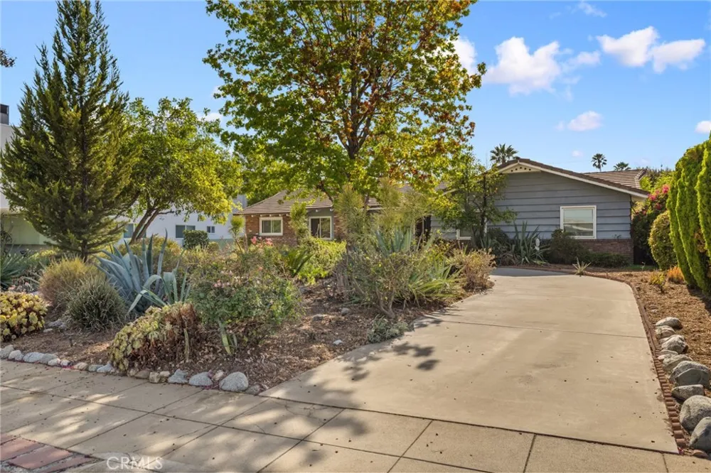 1121 Highland Oaks Drive Arcadia, CA 91006