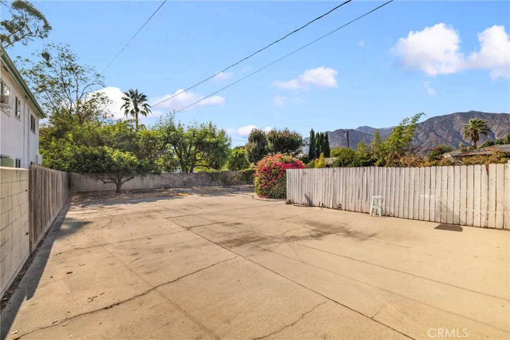 1121 Highland Oaks Drive Arcadia, CA 91006