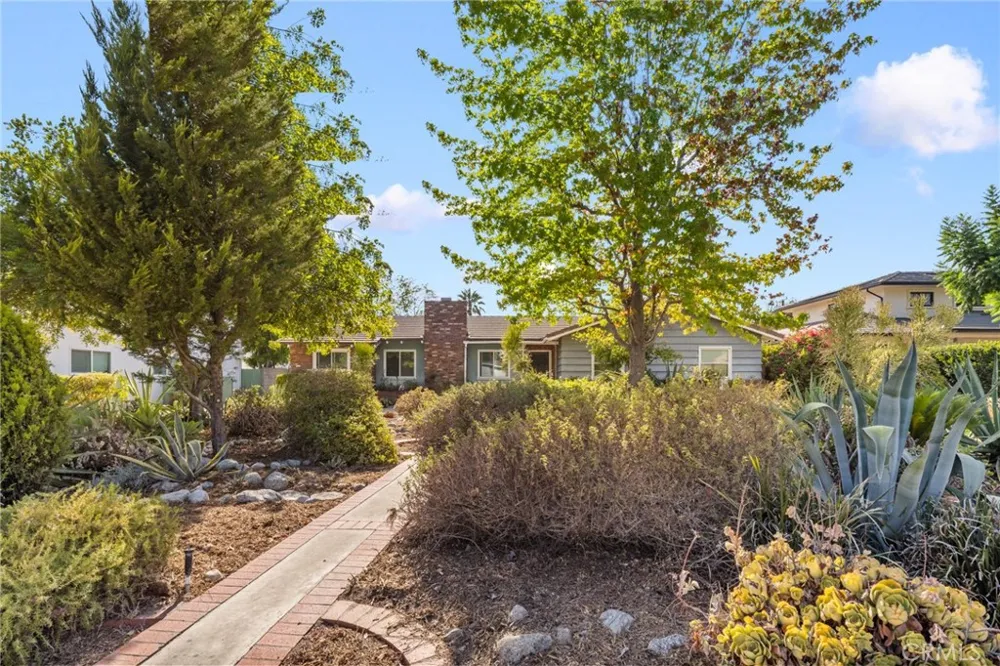 1121 Highland Oaks Drive Arcadia, CA 91006