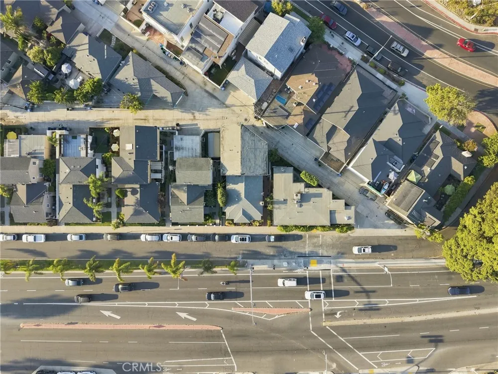 5829 E 2nd Long Beach, CA 90803