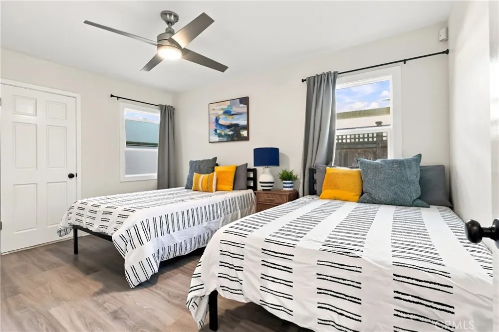 5829 E 2nd Long Beach, CA 90803