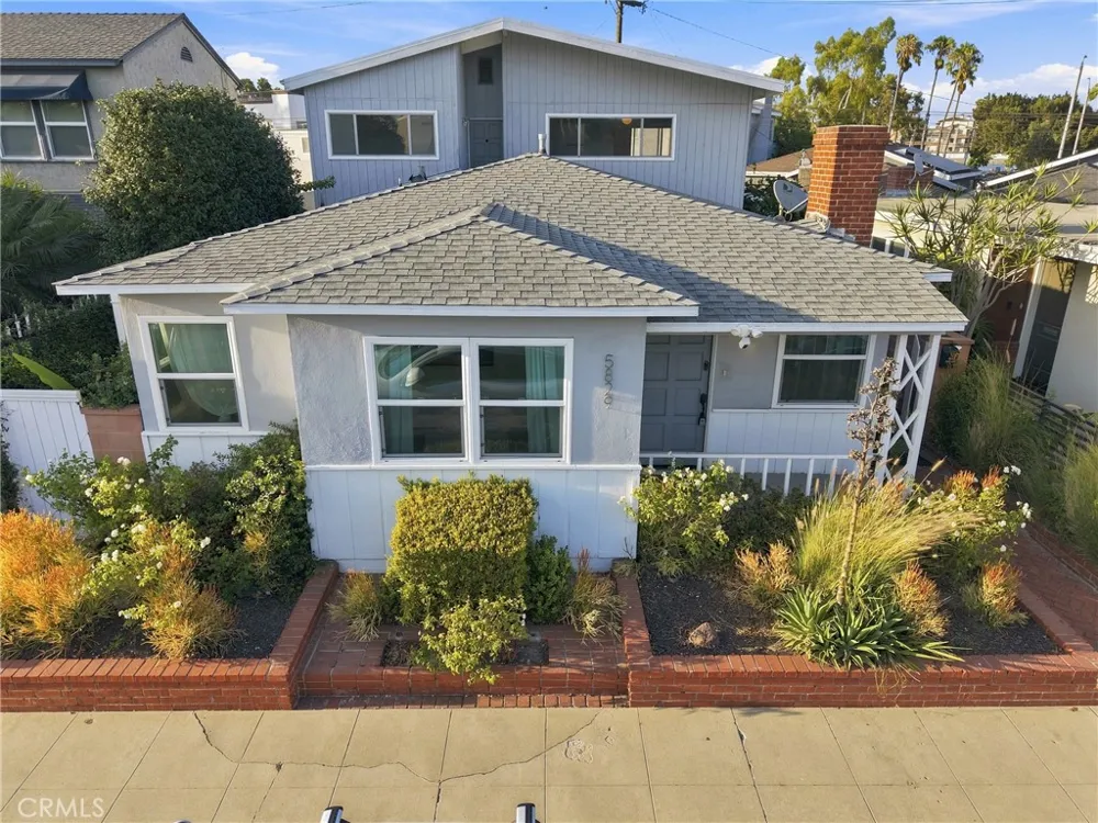 5829 E 2nd Long Beach, CA 90803