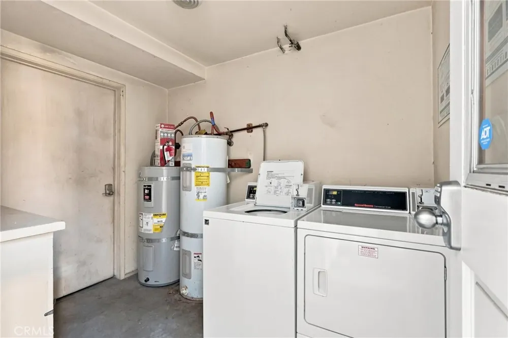 5829 E 2nd Long Beach, CA 90803