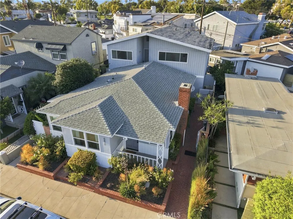 5829 E 2nd Long Beach, CA 90803
