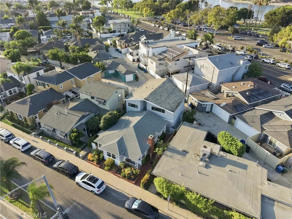 5829 E 2nd Long Beach, CA 90803