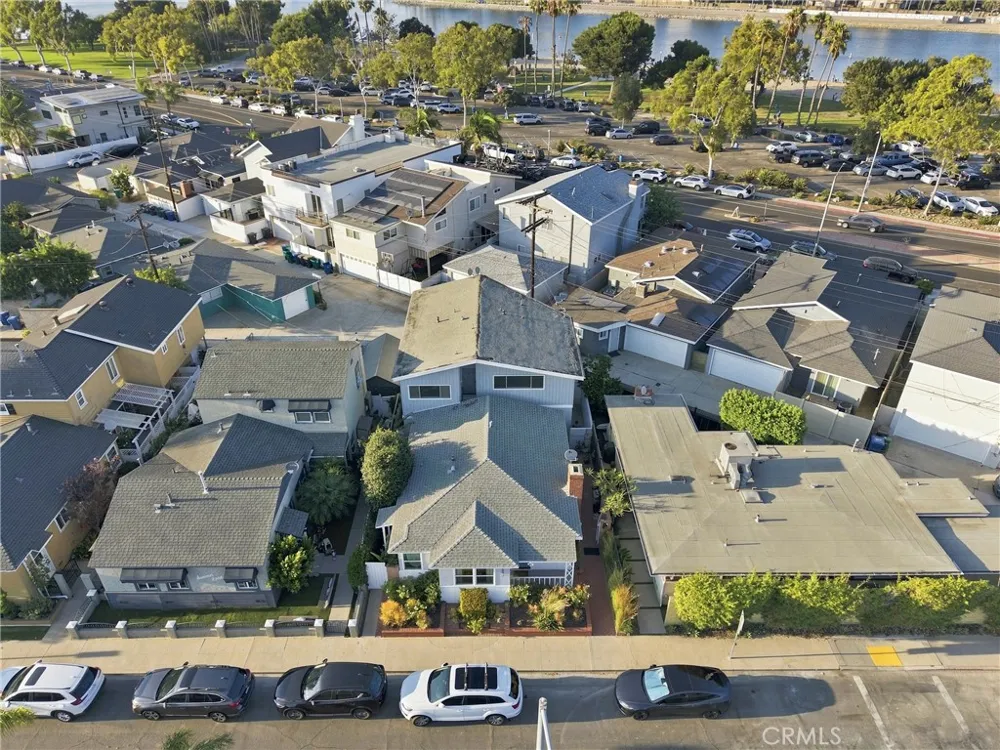 5829 E 2nd Long Beach, CA 90803