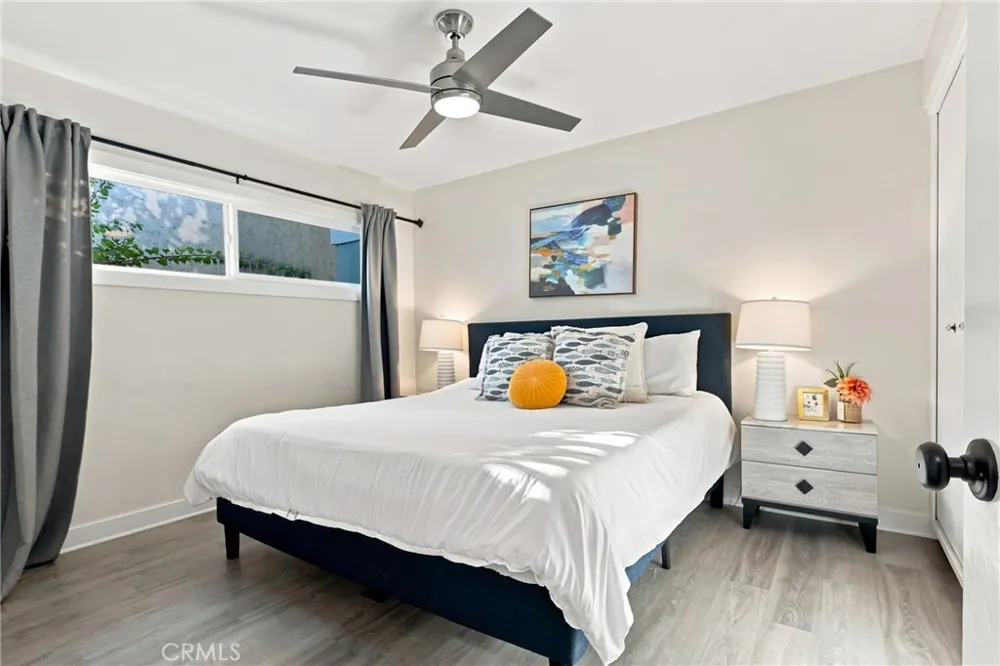 5829 E 2nd Long Beach, CA 90803