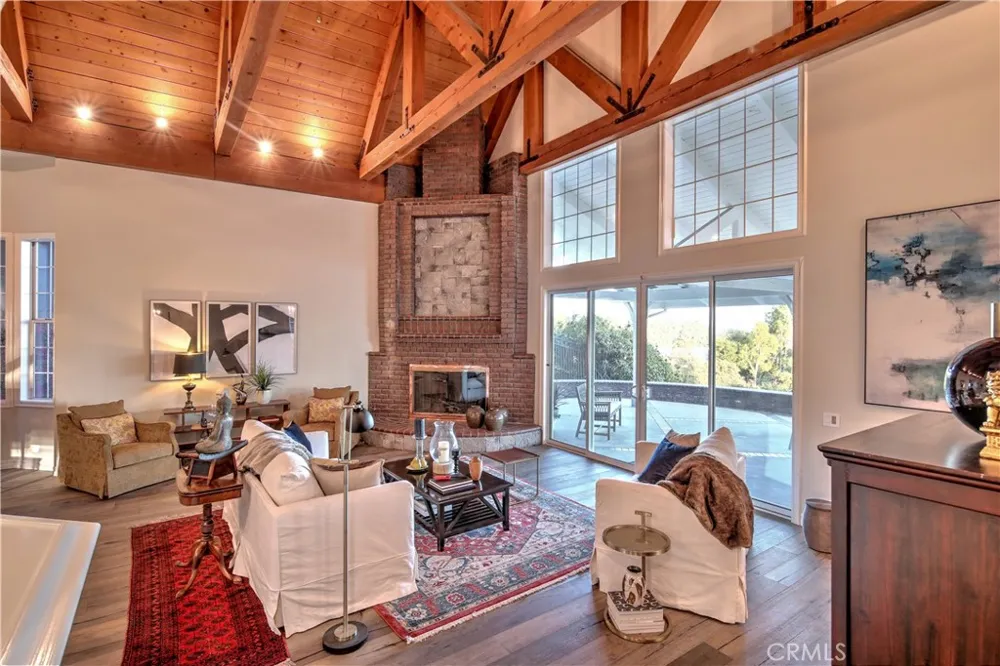 1016 Briarcliff Road Monrovia, CA 91016