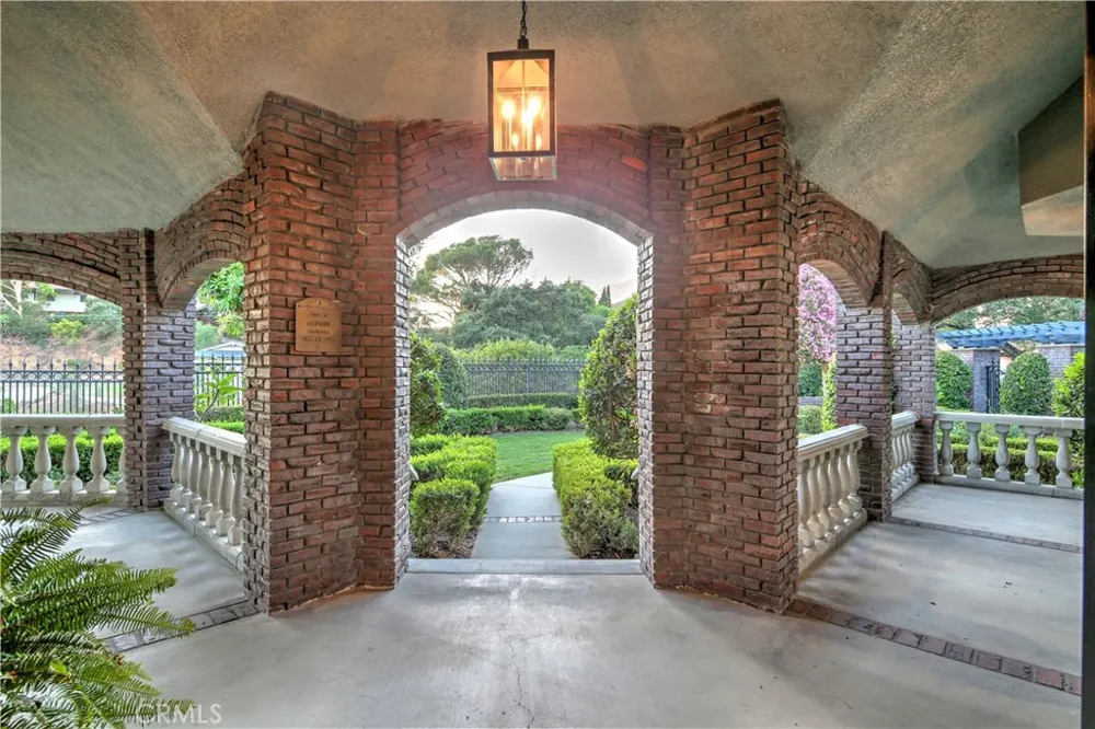 1016 Briarcliff Road Monrovia, CA 91016