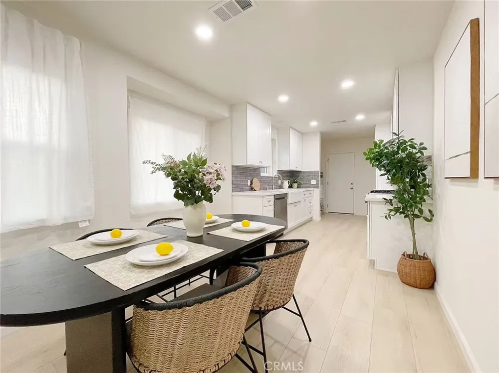 877 W Edna Covina, CA 91722