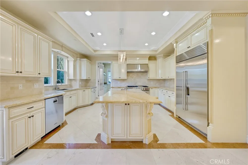 2041 S 6th Arcadia, CA 91006
