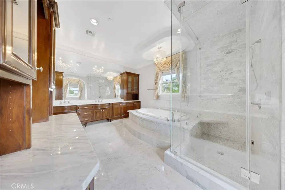 2041 S 6th Arcadia, CA 91006