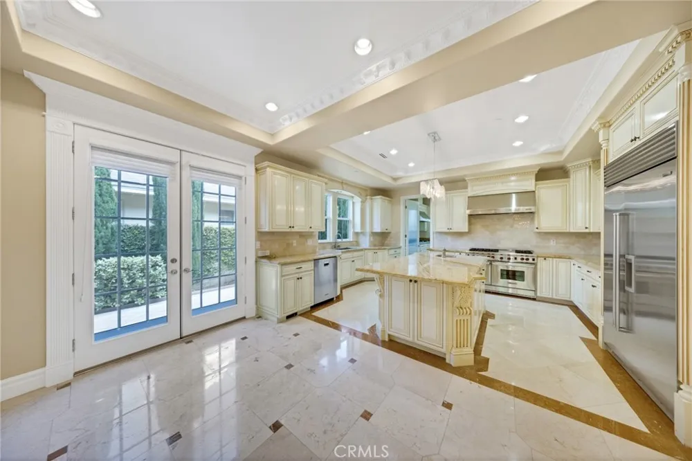 2041 S 6th Arcadia, CA 91006