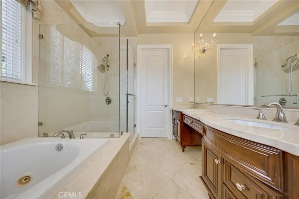 2041 S 6th Arcadia, CA 91006