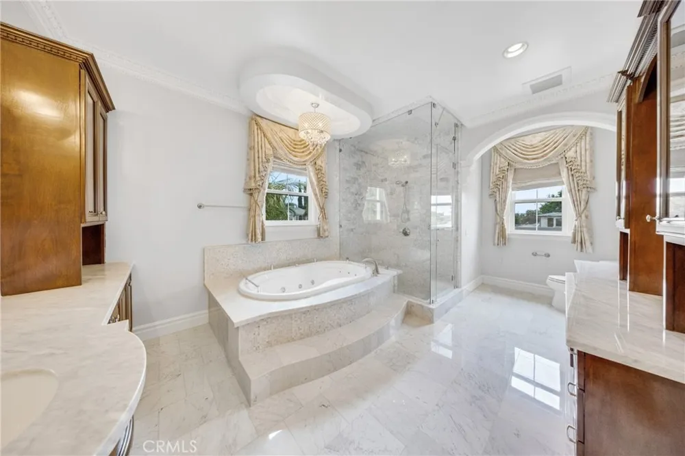 2041 S 6th Arcadia, CA 91006